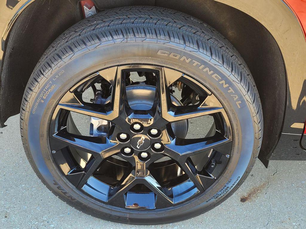 new 2026 Chevrolet Traverse car, priced at $55,196