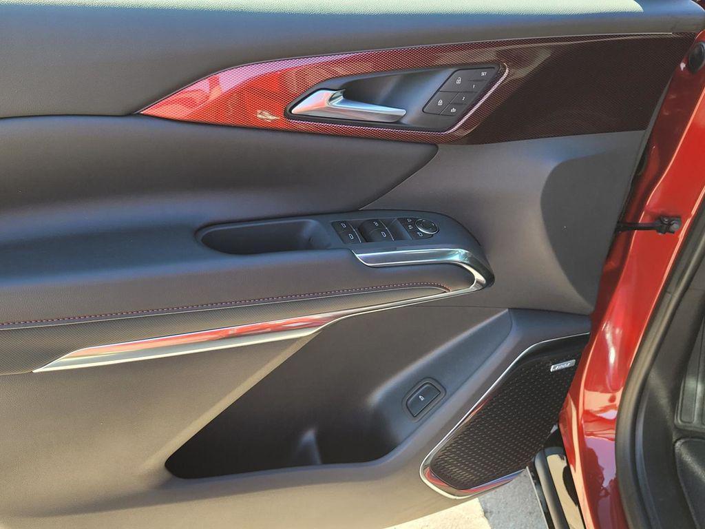 new 2026 Chevrolet Traverse car, priced at $55,196