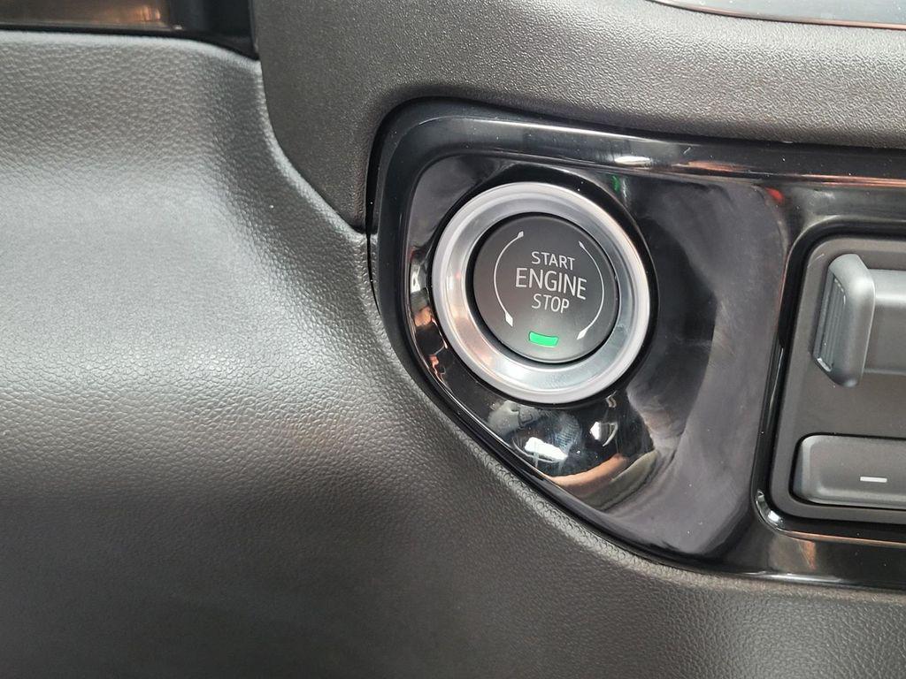 new 2025 Chevrolet Silverado 1500 car, priced at $48,590