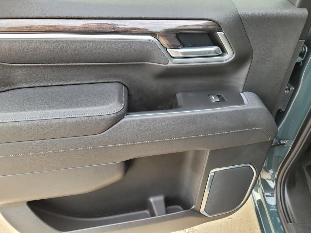 new 2025 Chevrolet Silverado 1500 car, priced at $48,590