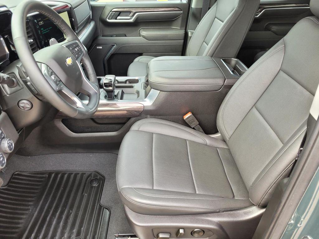 new 2025 Chevrolet Silverado 1500 car, priced at $48,590