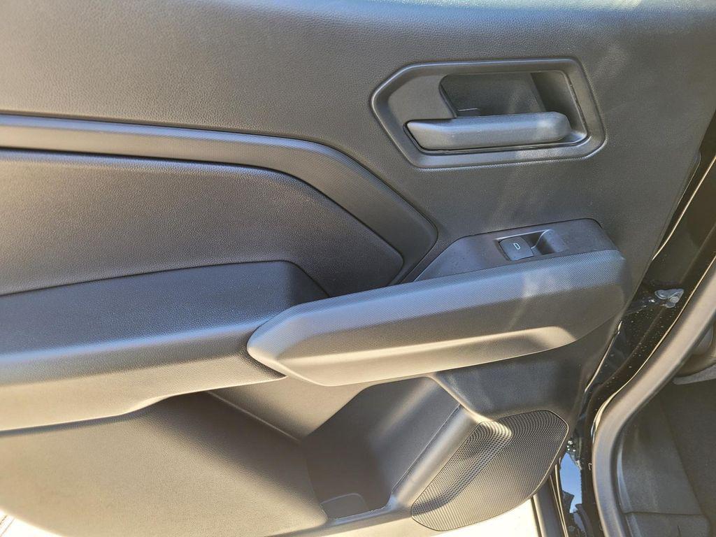 new 2026 Chevrolet Colorado car, priced at $30,495