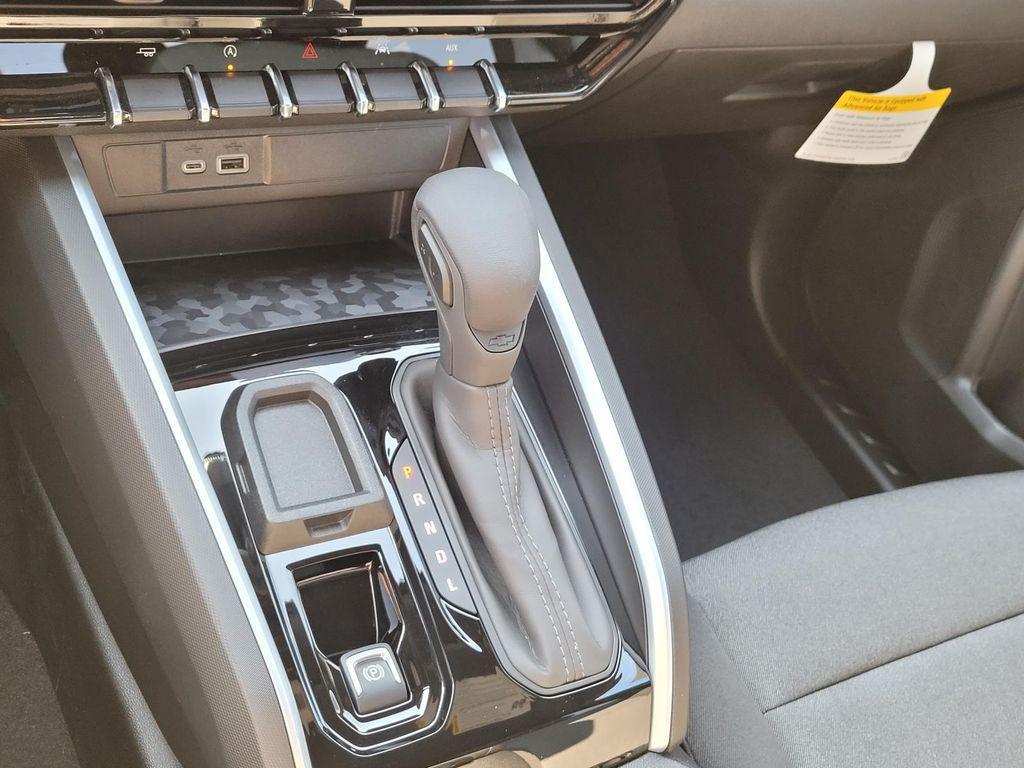 new 2026 Chevrolet Colorado car, priced at $30,495