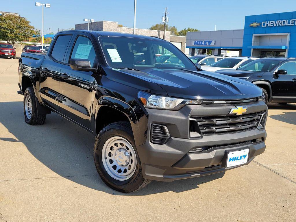 new 2026 Chevrolet Colorado car, priced at $30,495