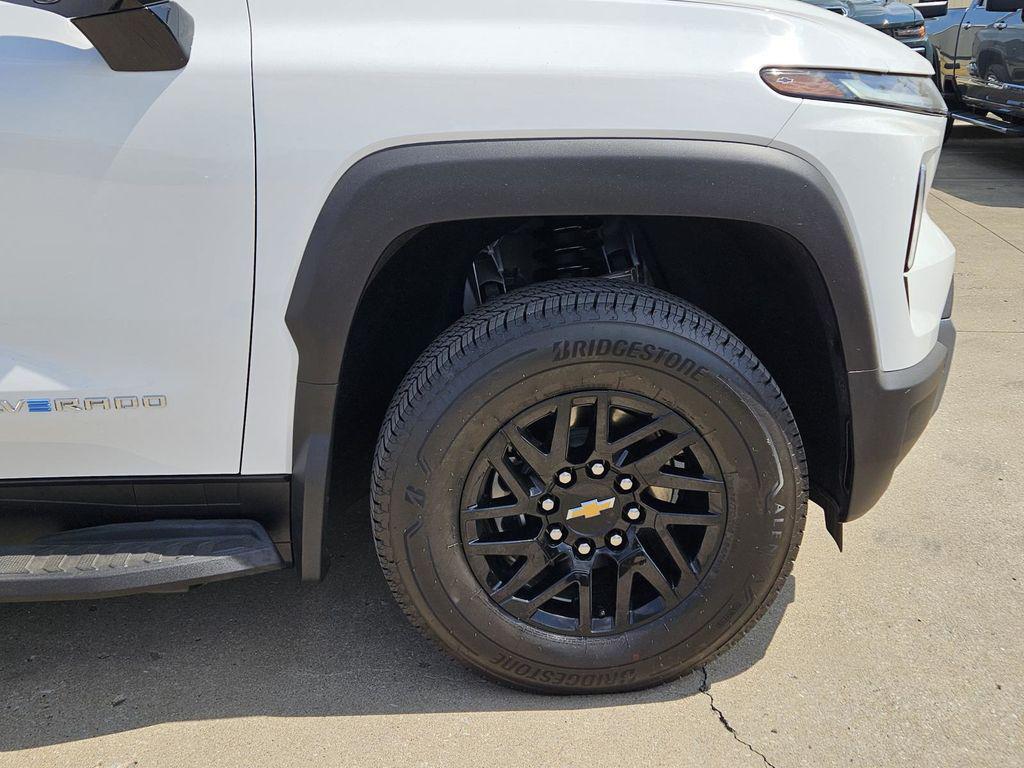 new 2025 Chevrolet Silverado EV car, priced at $64,695