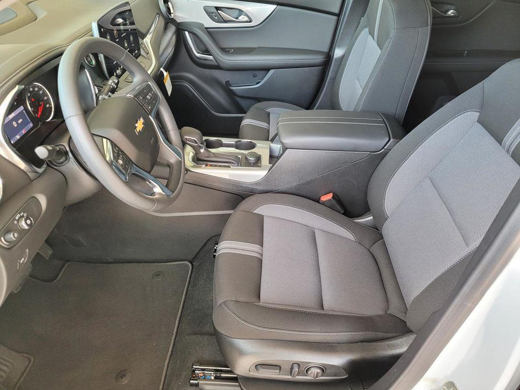 new 2025 Chevrolet Blazer car, priced at $34,095