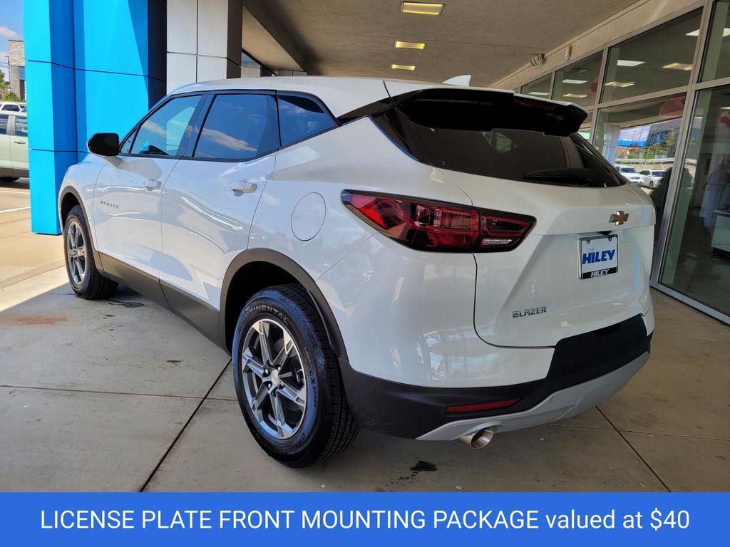new 2025 Chevrolet Blazer car, priced at $34,095