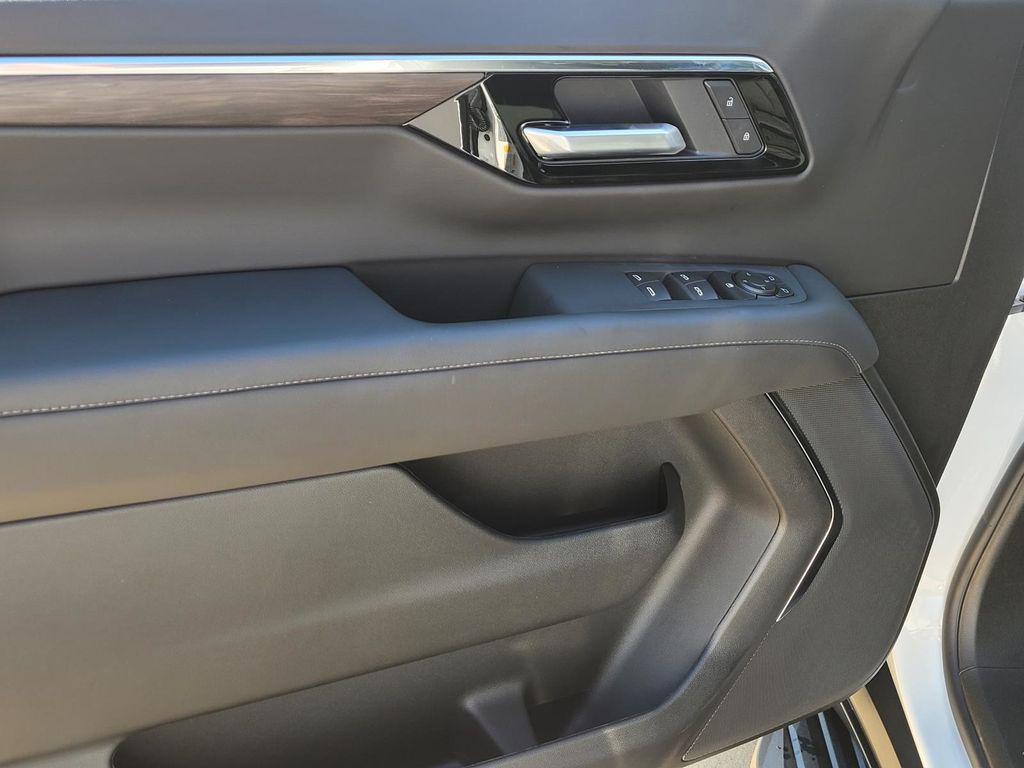 new 2026 Chevrolet Tahoe car, priced at $60,595