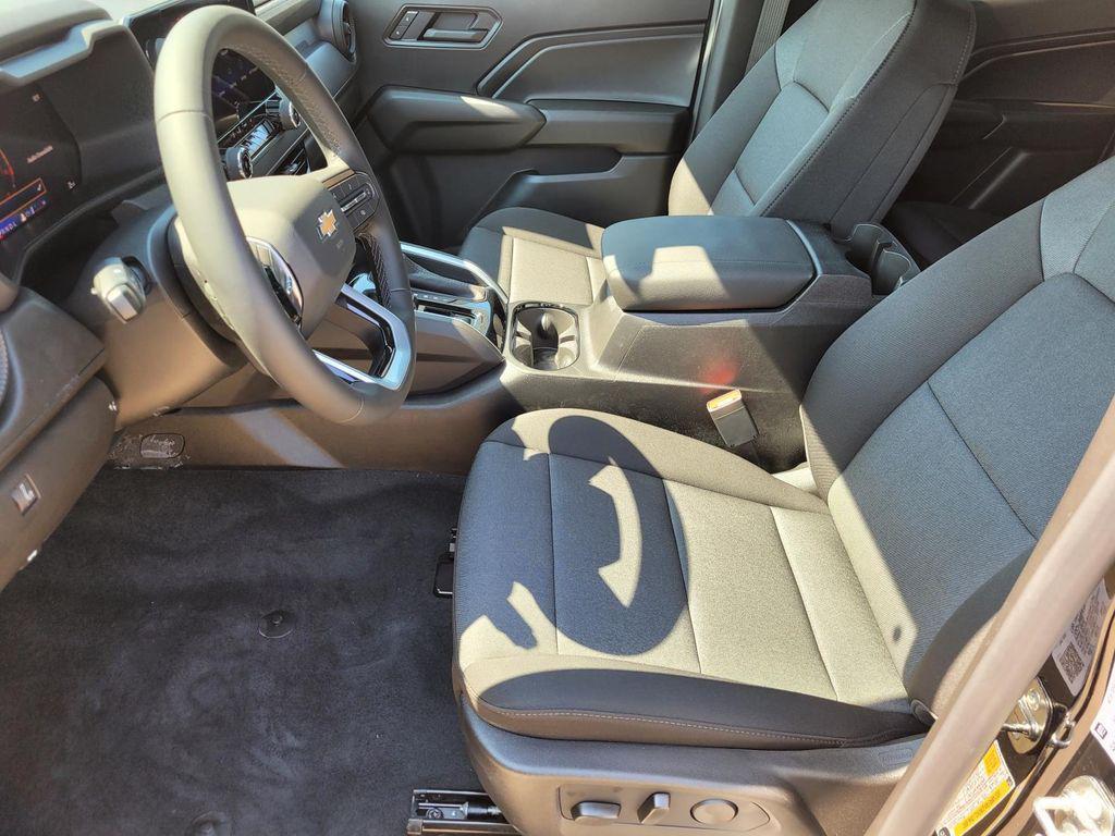 new 2026 Chevrolet Colorado car, priced at $32,185