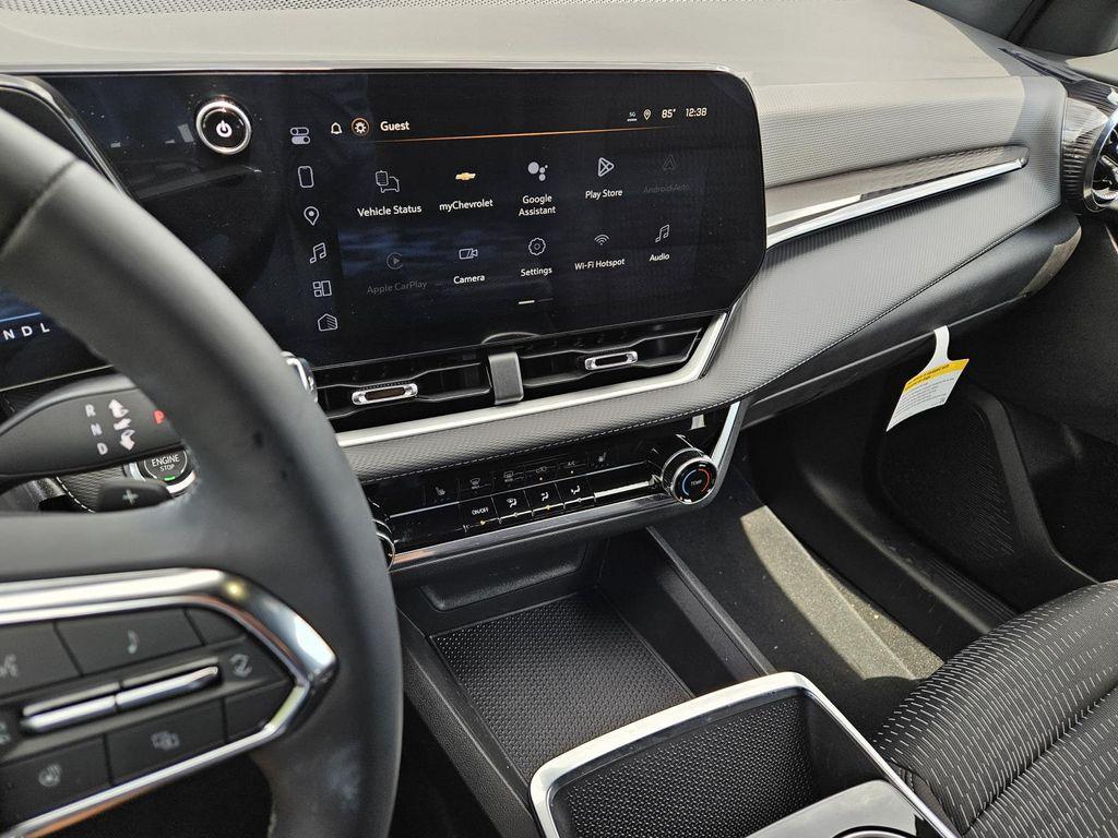 new 2026 Chevrolet Equinox car, priced at $28,595