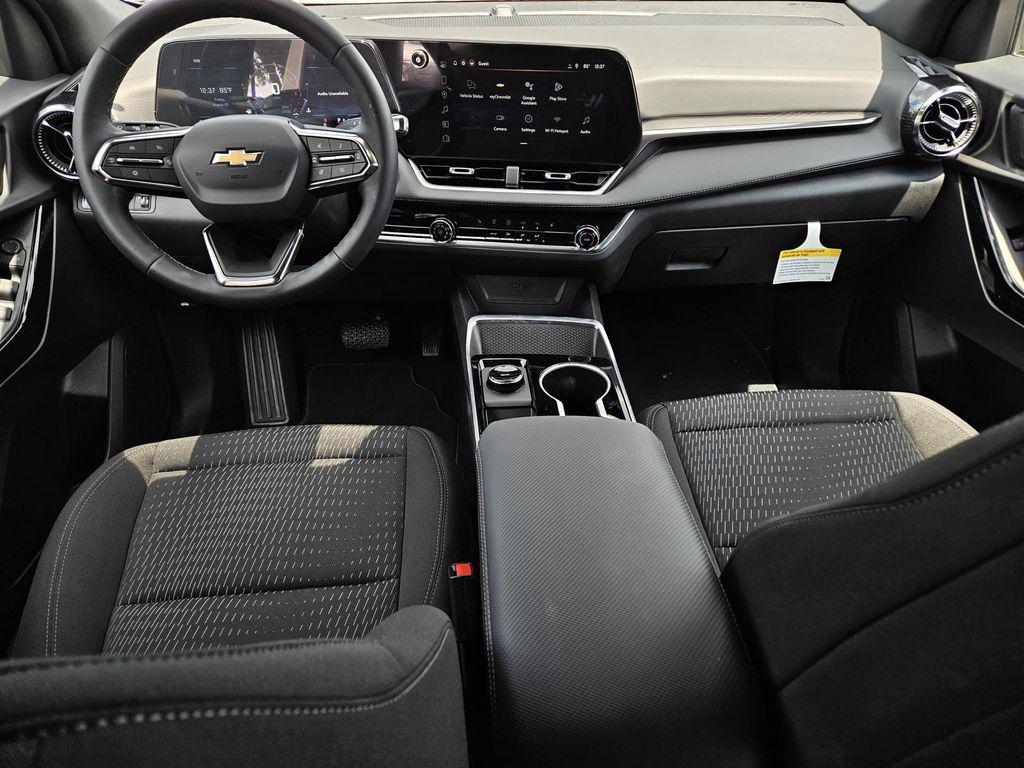 new 2026 Chevrolet Equinox car, priced at $28,595