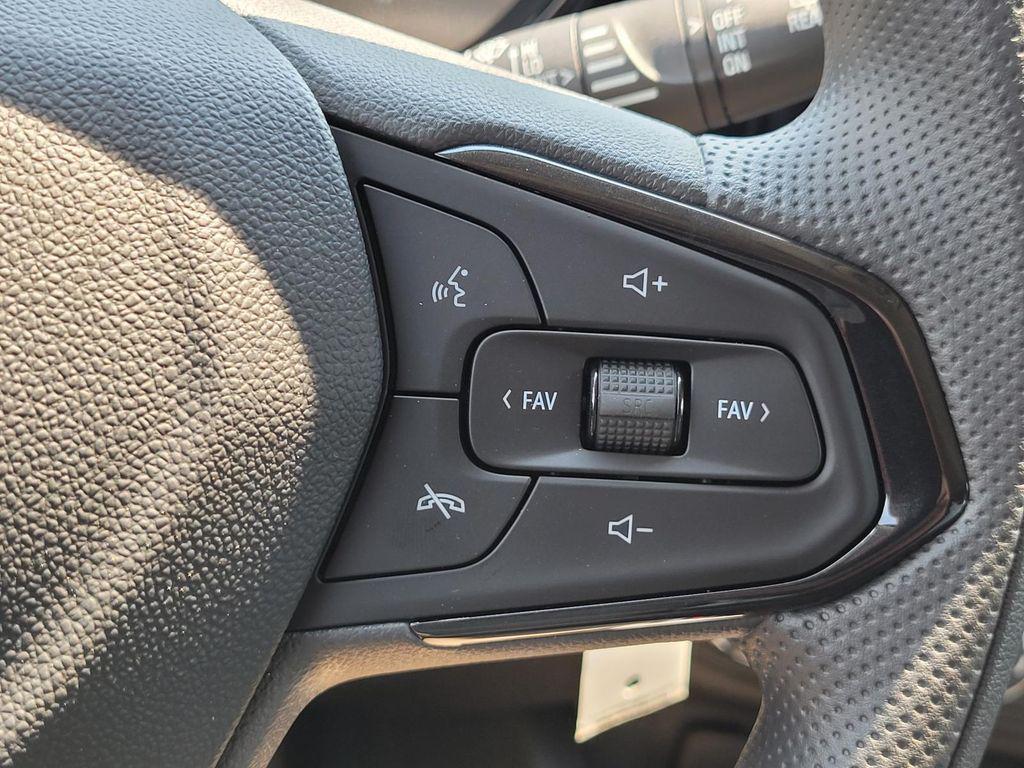 new 2025 Chevrolet Trax car, priced at $20,390