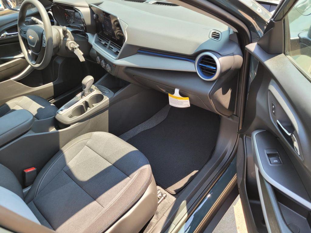 new 2025 Chevrolet Trax car, priced at $20,890