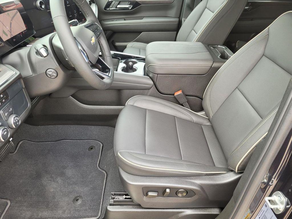 new 2025 Chevrolet Tahoe car, priced at $70,820