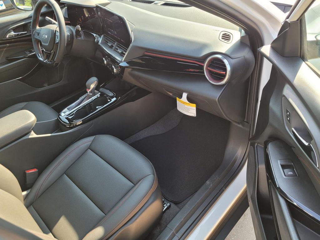 new 2025 Chevrolet Trax car, priced at $23,395