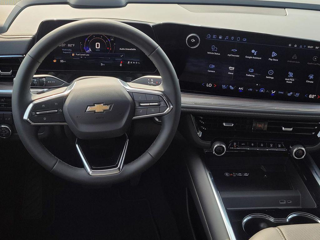 new 2025 Chevrolet Suburban car, priced at $69,495