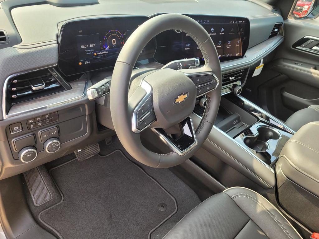 new 2025 Chevrolet Suburban car, priced at $69,495