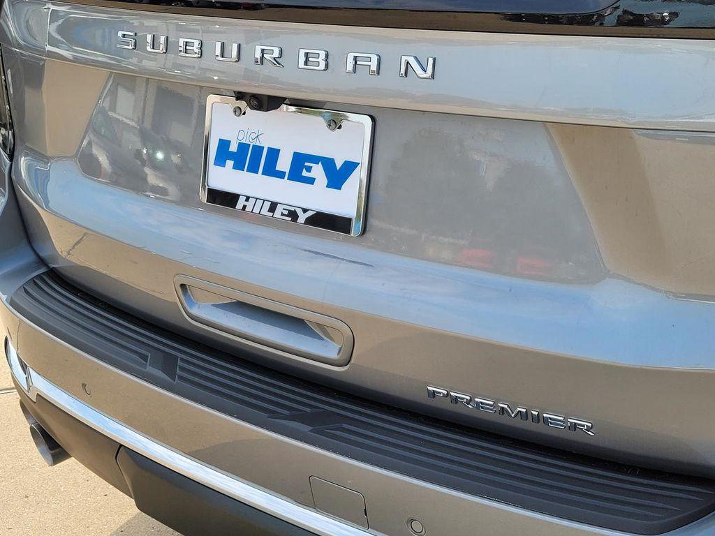new 2025 Chevrolet Suburban car, priced at $69,495