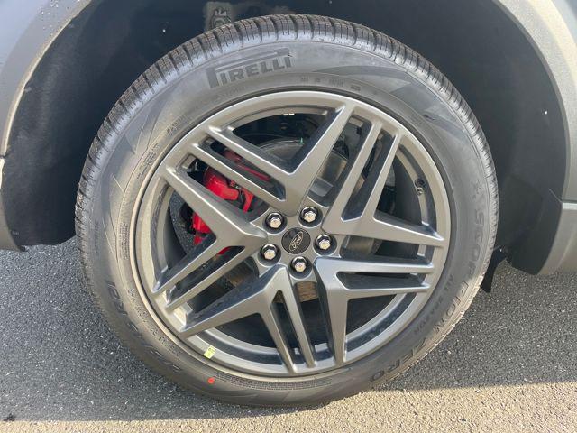 new 2025 Ford Explorer car, priced at $51,543