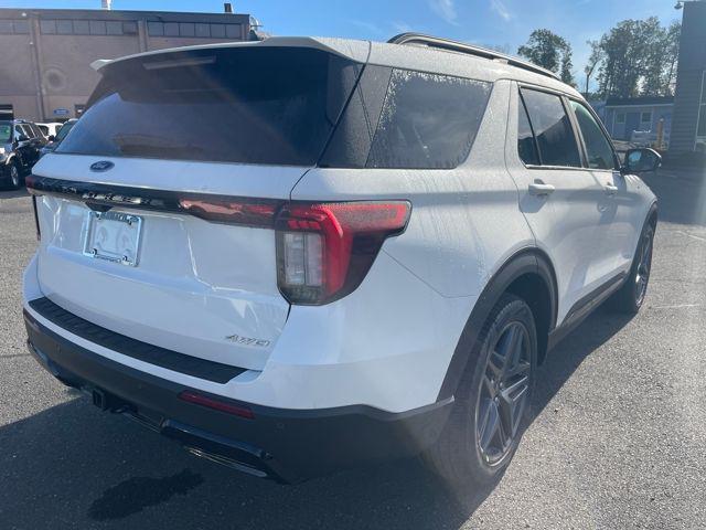 new 2025 Ford Explorer car, priced at $51,543