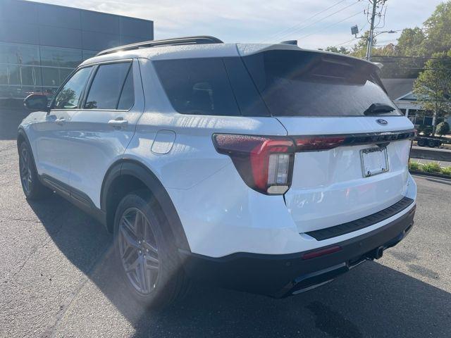 new 2025 Ford Explorer car, priced at $51,543