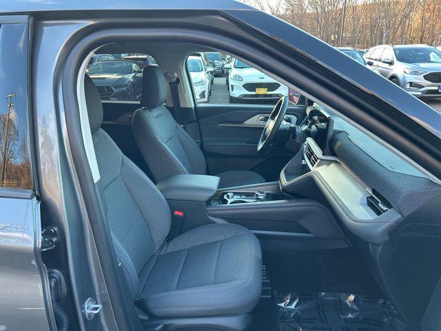 new 2025 Ford Explorer car, priced at $42,845