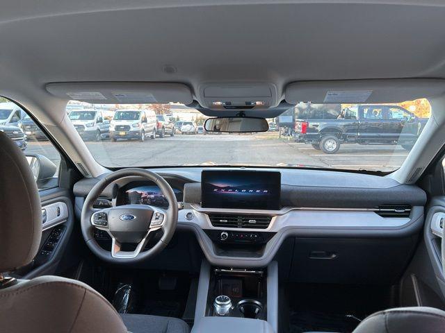 new 2025 Ford Explorer car, priced at $42,845