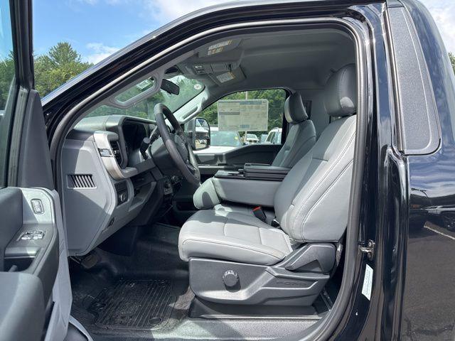 new 2025 Ford F-350 car, priced at $56,152