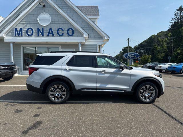 new 2025 Ford Explorer car, priced at $45,987