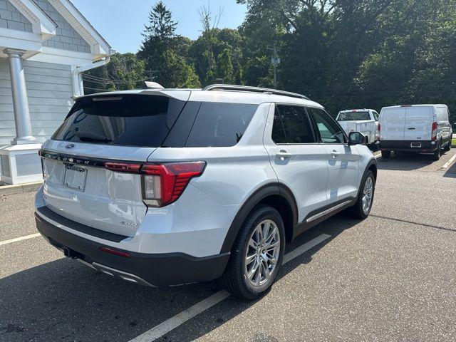 new 2025 Ford Explorer car, priced at $45,987