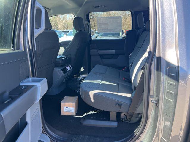 new 2024 Ford F-150 car, priced at $52,399