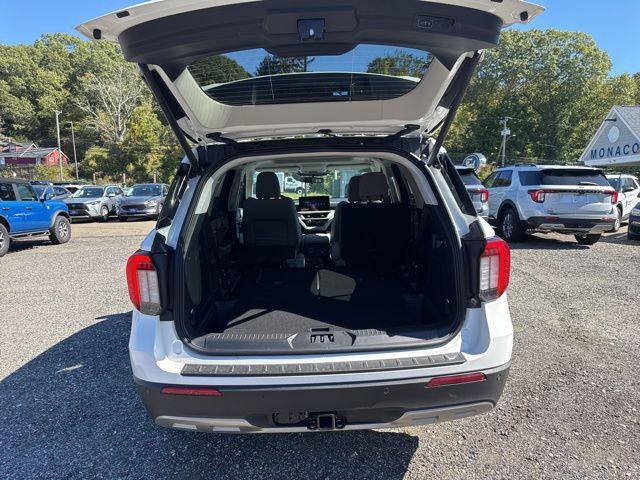 new 2025 Ford Explorer car, priced at $49,392