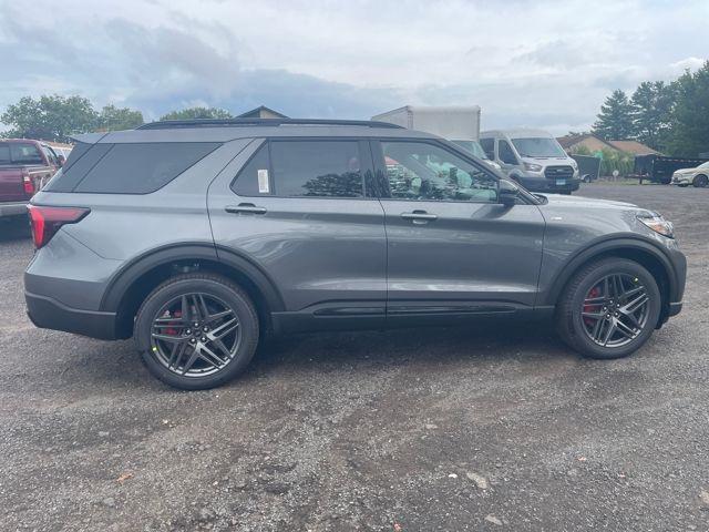 new 2025 Ford Explorer car, priced at $50,763