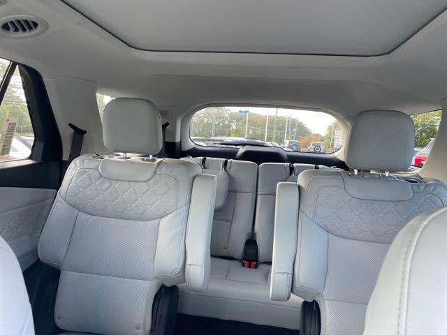 new 2025 Ford Explorer car