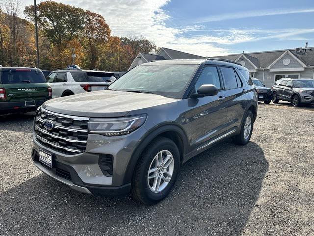 new 2025 Ford Explorer car, priced at $43,550