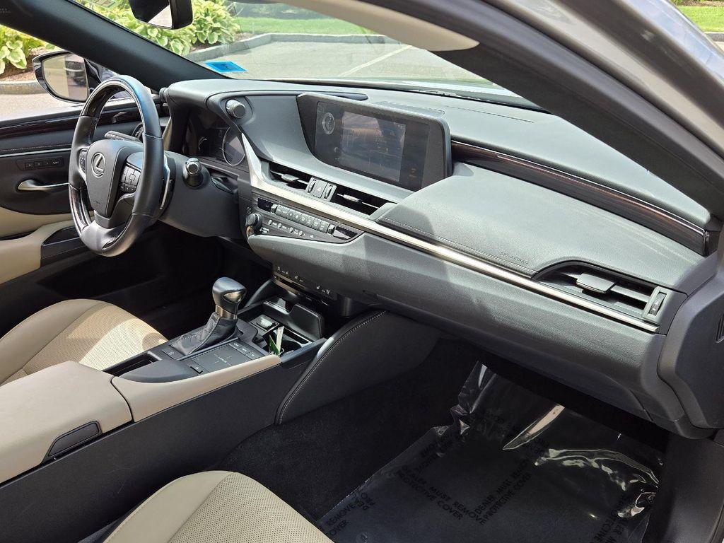 used 2019 Lexus ES 350 car, priced at $27,700
