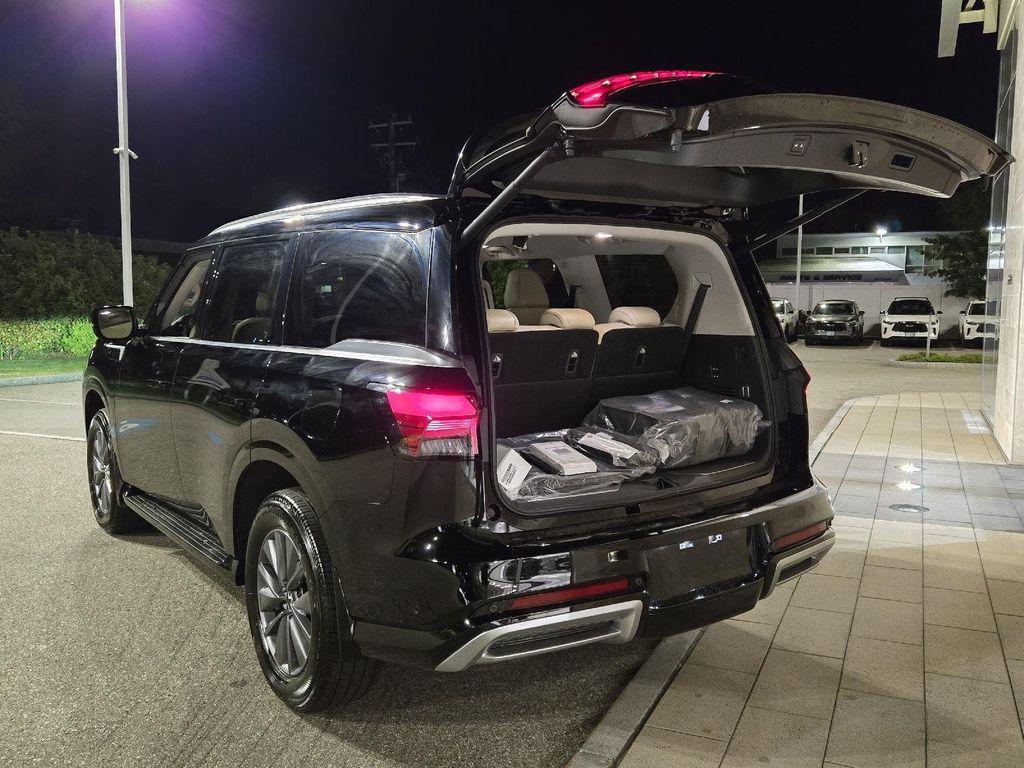 new 2026 INFINITI QX80 car, priced at $86,608