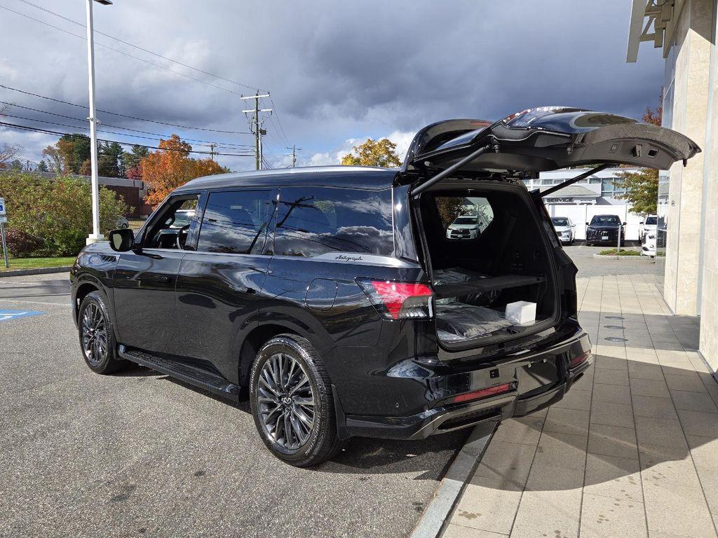 new 2026 INFINITI QX80 car, priced at $111,316