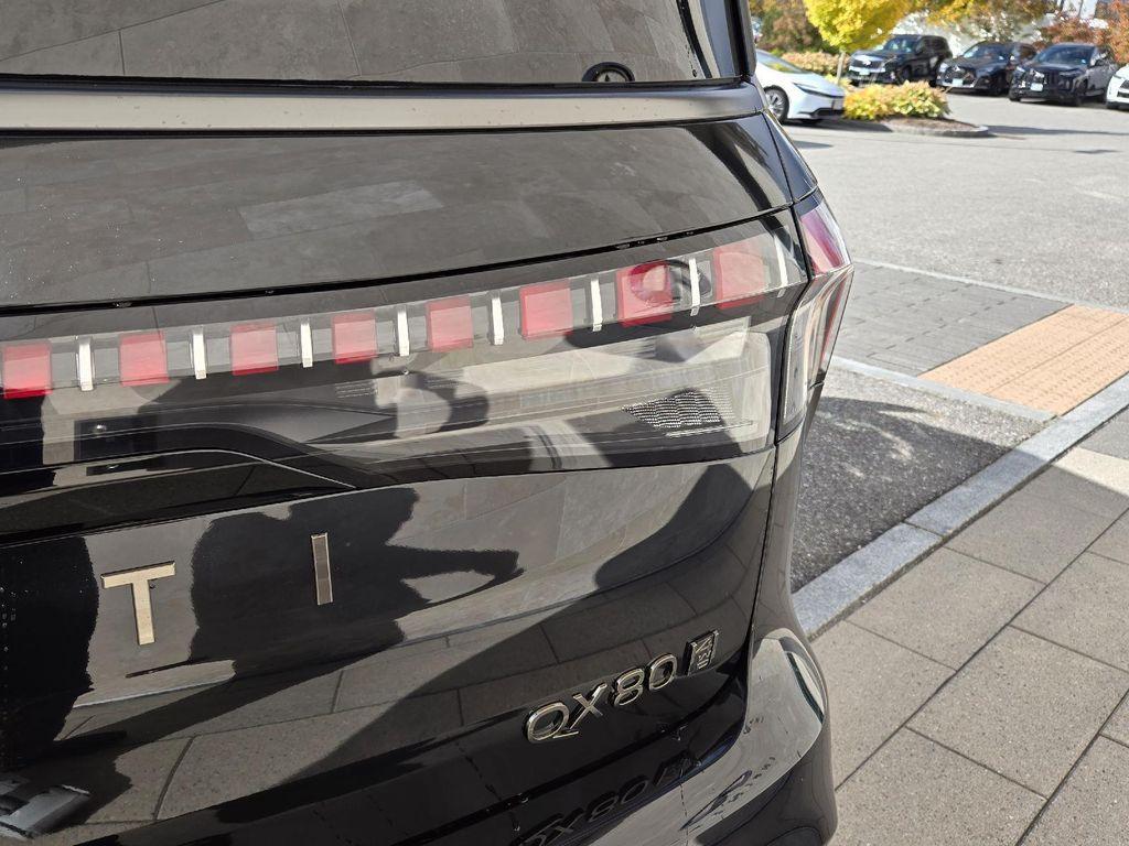 new 2026 INFINITI QX80 car, priced at $111,316