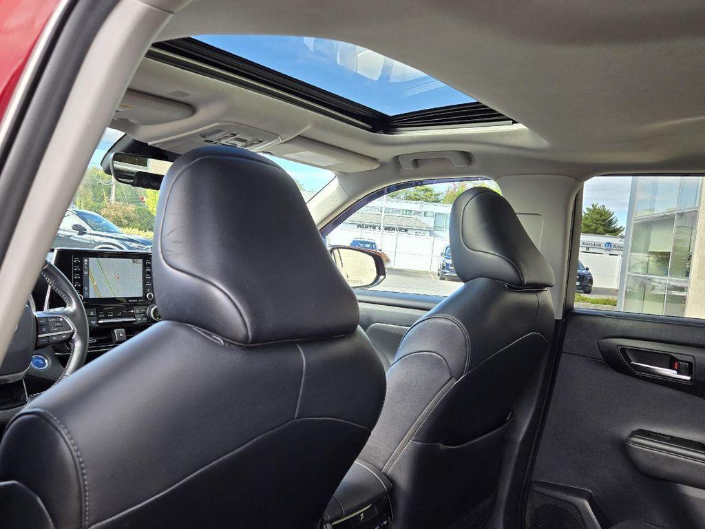 used 2021 Toyota Highlander Hybrid car, priced at $28,477