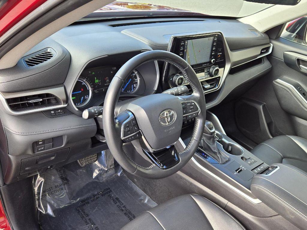 used 2021 Toyota Highlander Hybrid car, priced at $28,477