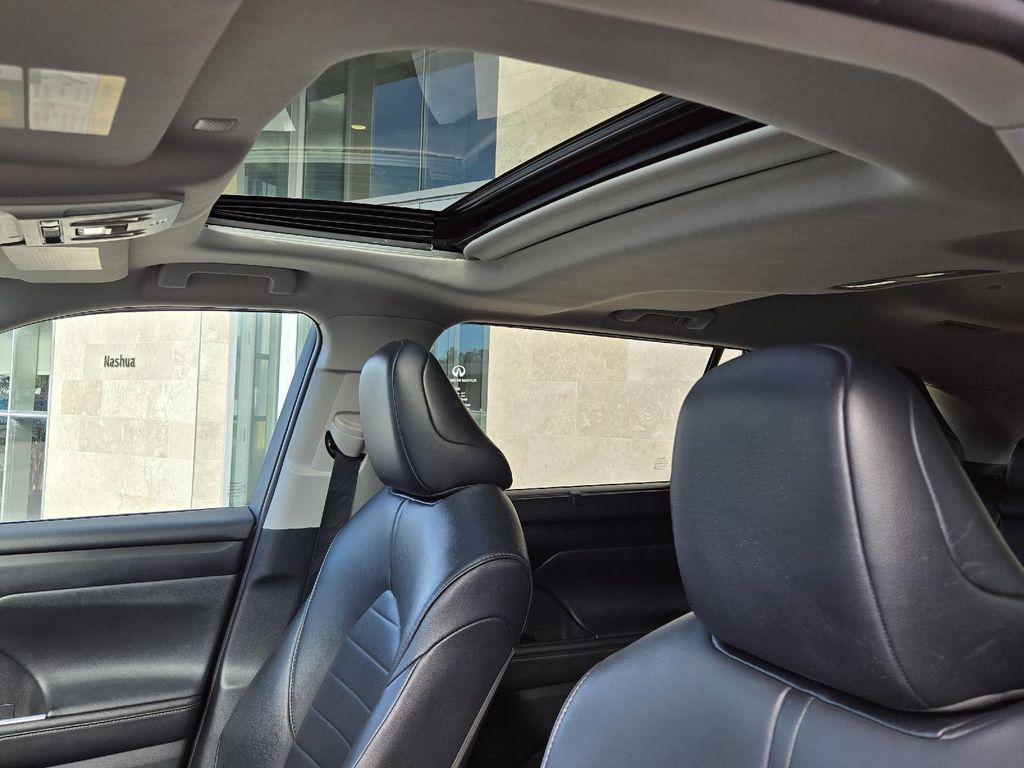 used 2021 Toyota Highlander Hybrid car, priced at $28,477