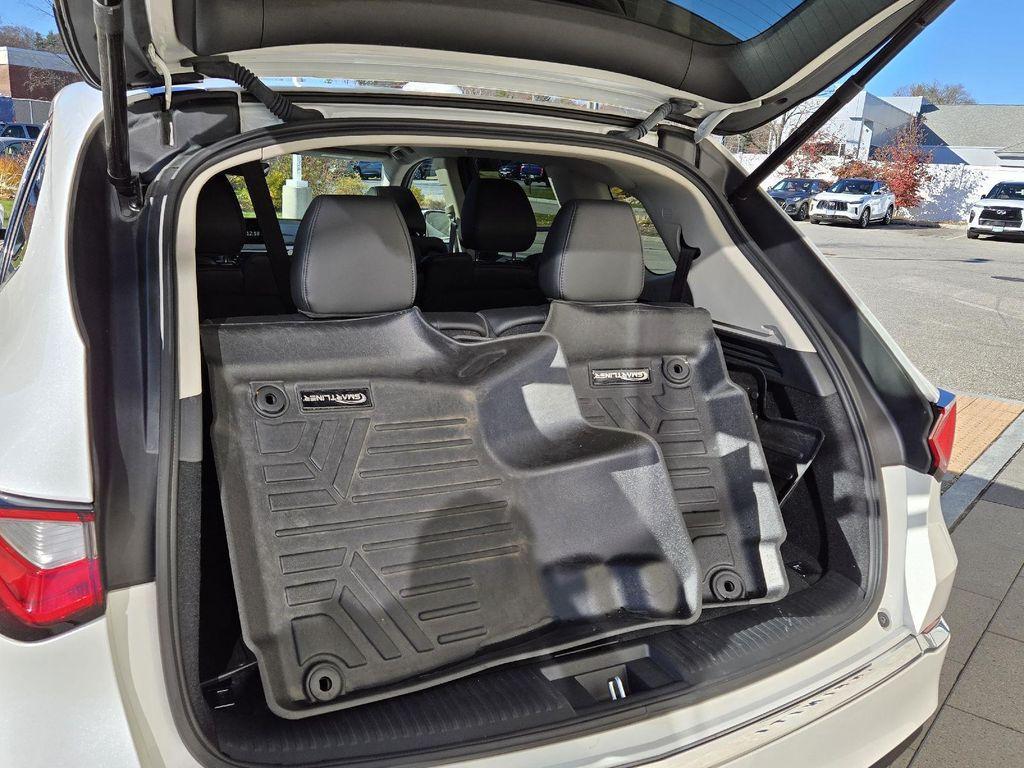 used 2023 Acura MDX car, priced at $39,997