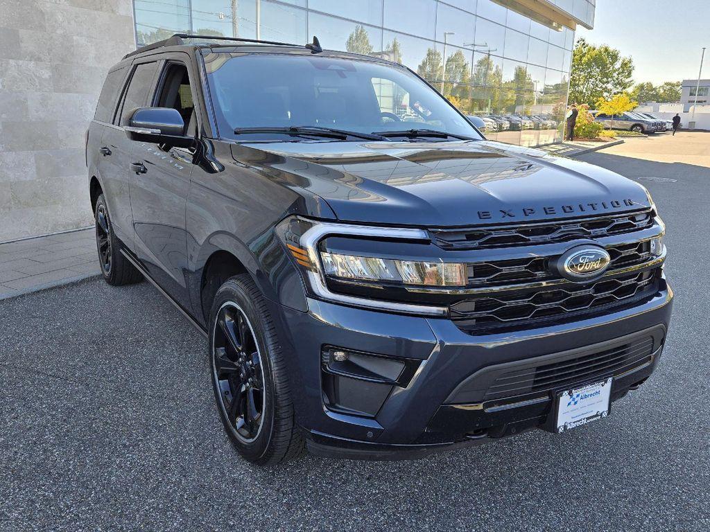 used 2022 Ford Expedition car, priced at $45,270