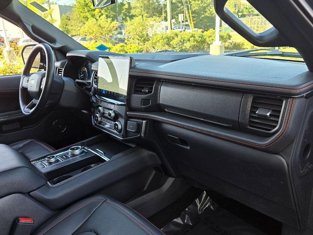 used 2022 Ford Expedition car, priced at $45,270