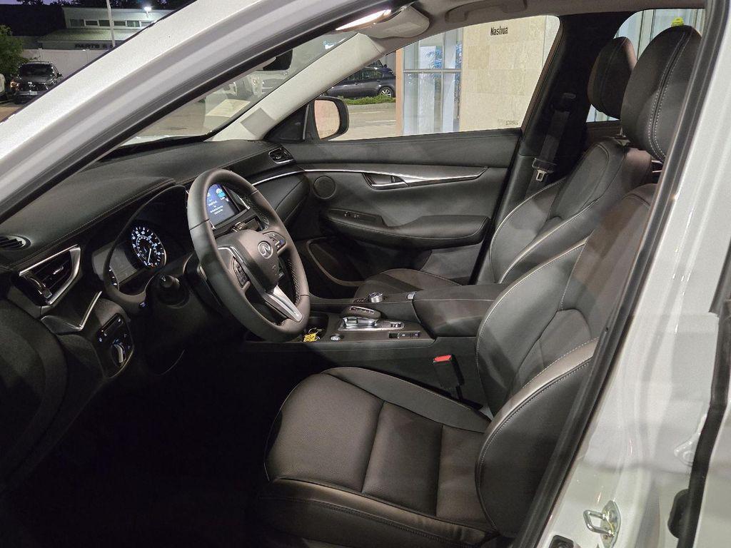 new 2025 INFINITI QX50 car, priced at $47,318