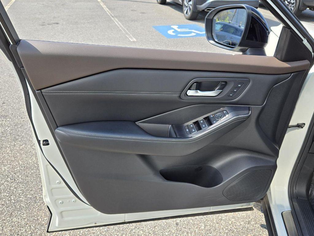 used 2023 Nissan Rogue car, priced at $26,997