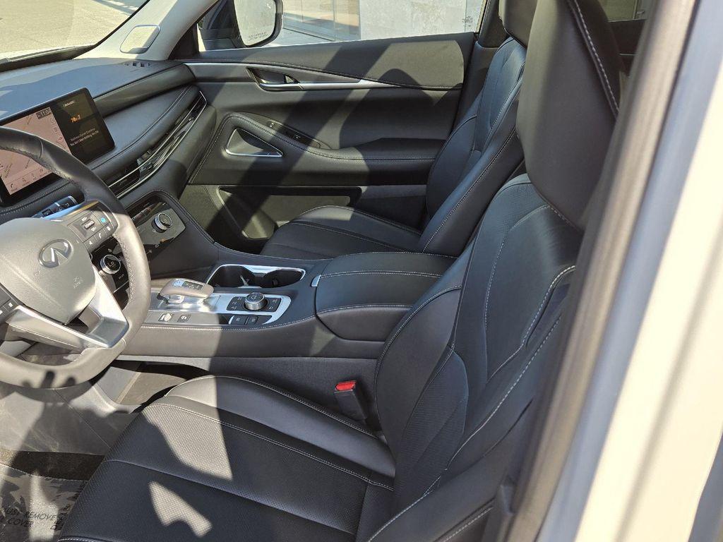 used 2025 INFINITI QX60 car, priced at $47,567
