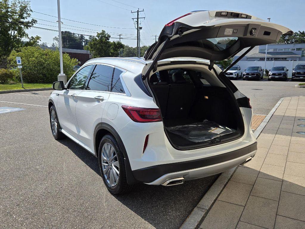 new 2025 INFINITI QX50 car, priced at $47,318