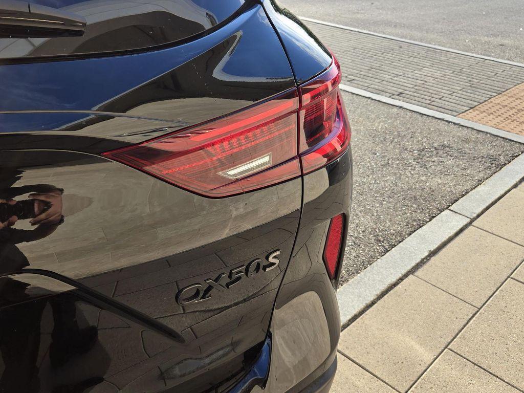 new 2025 INFINITI QX50 car, priced at $52,137